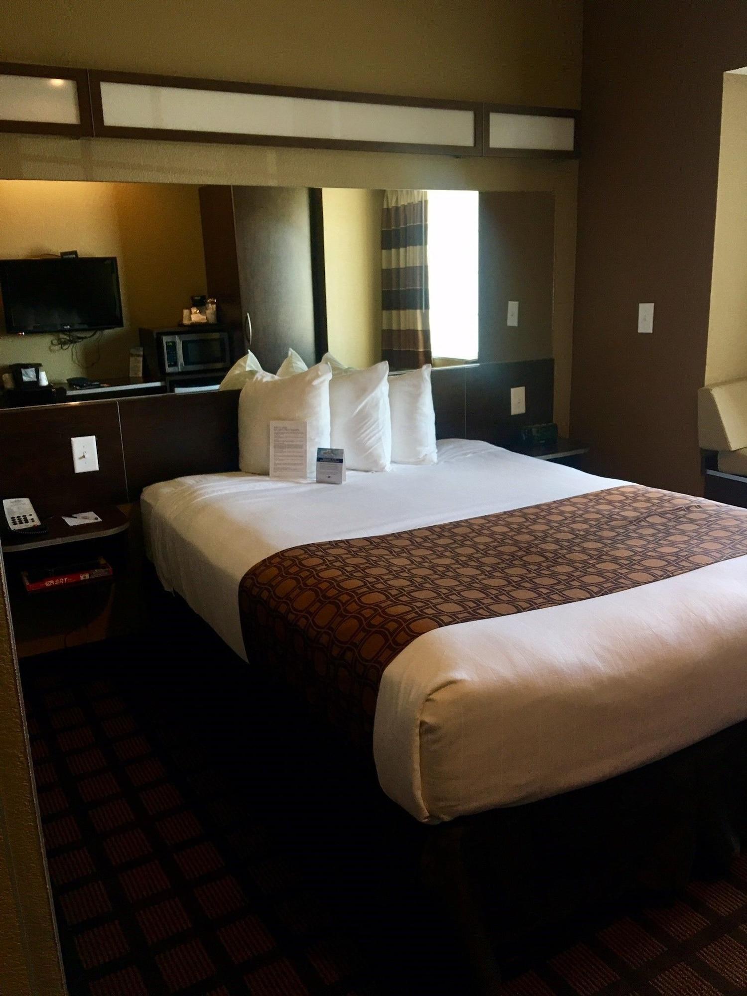 Microtel Inn & Suites By Wyndham Minot Eksteriør billede