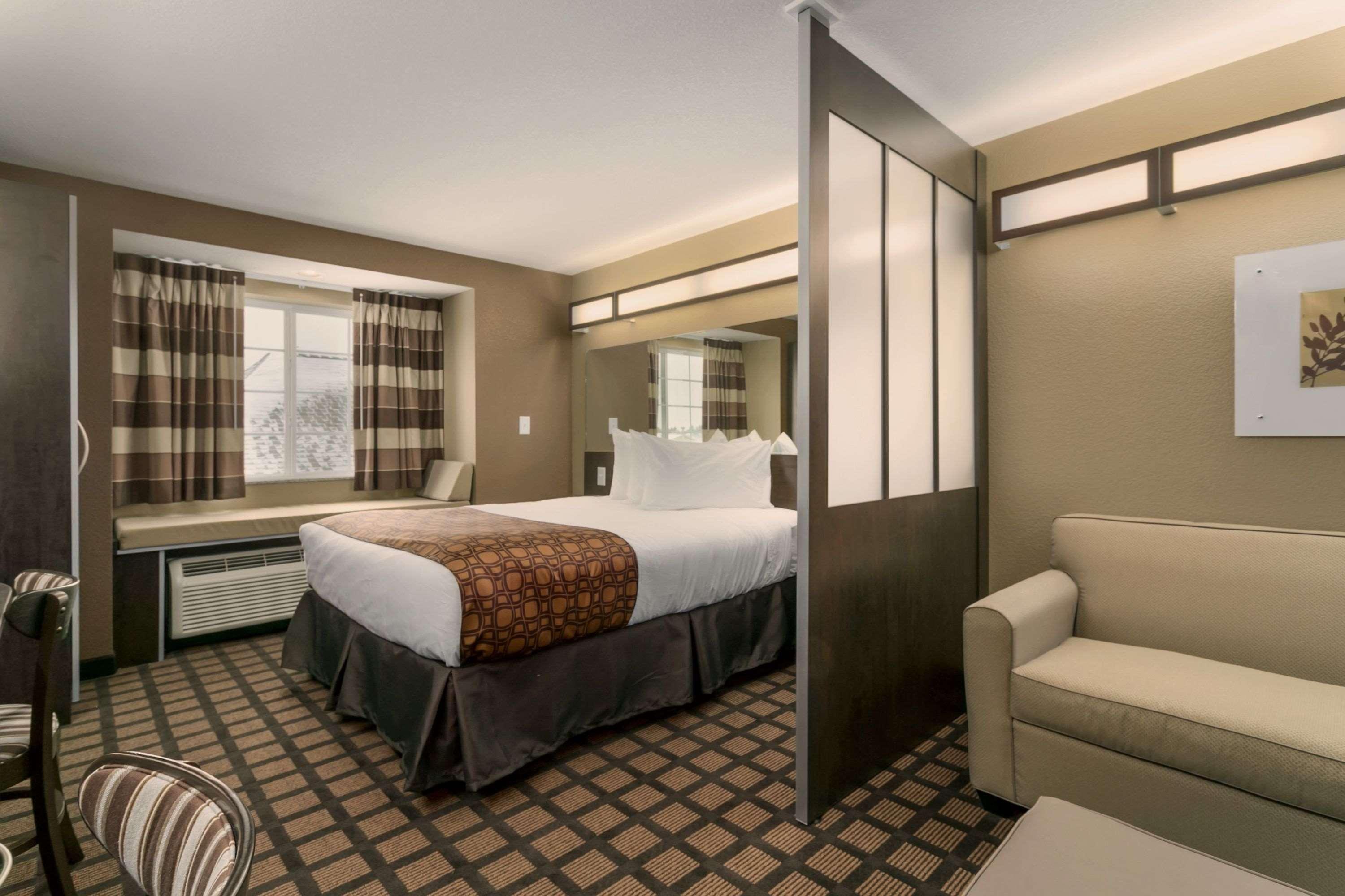 Microtel Inn & Suites By Wyndham Minot Eksteriør billede