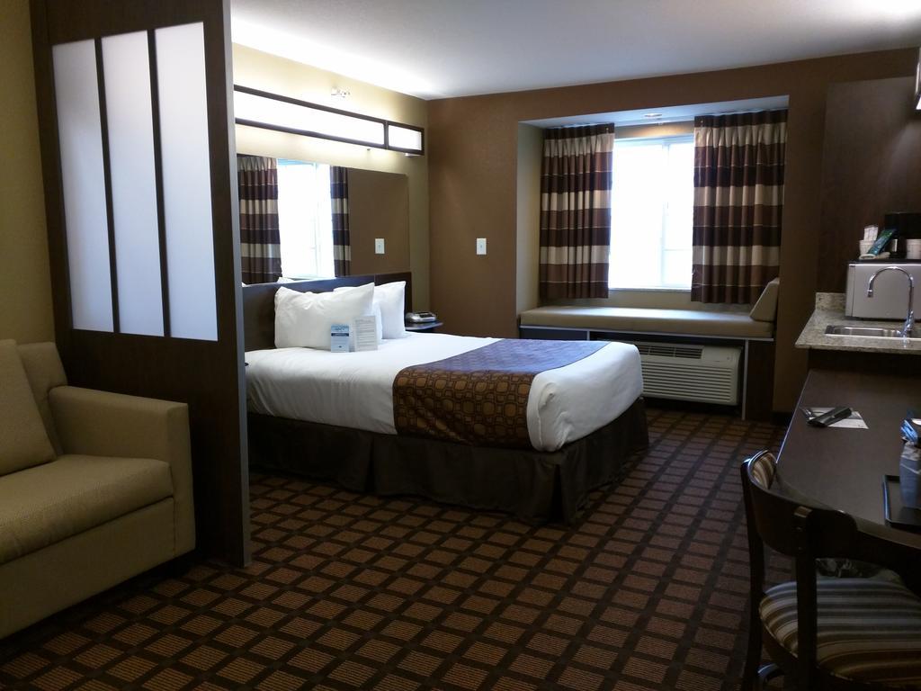 Microtel Inn & Suites By Wyndham Minot Eksteriør billede